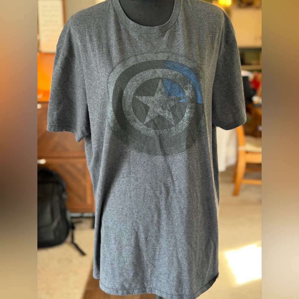 Marvel Captain America Tee Comic Fan Graphic Shirt Superhero